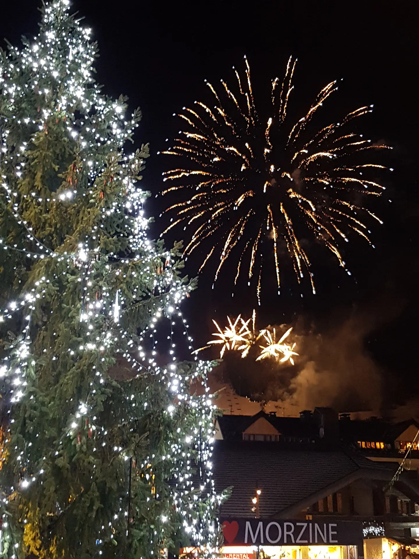 Arrivée du Père Noel_Morzine