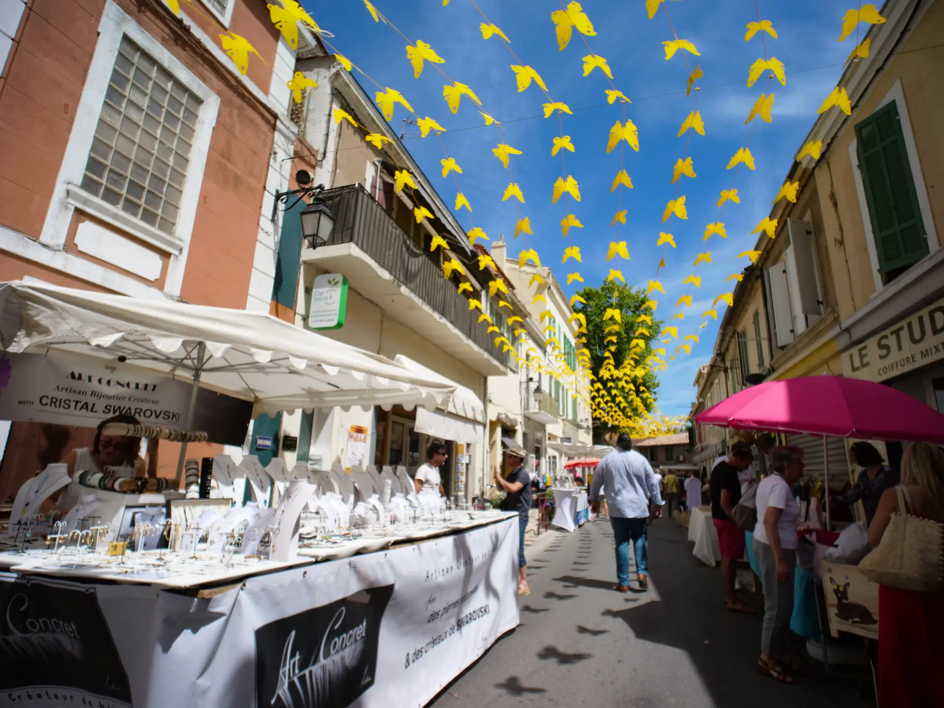Rue république piétonne et animée