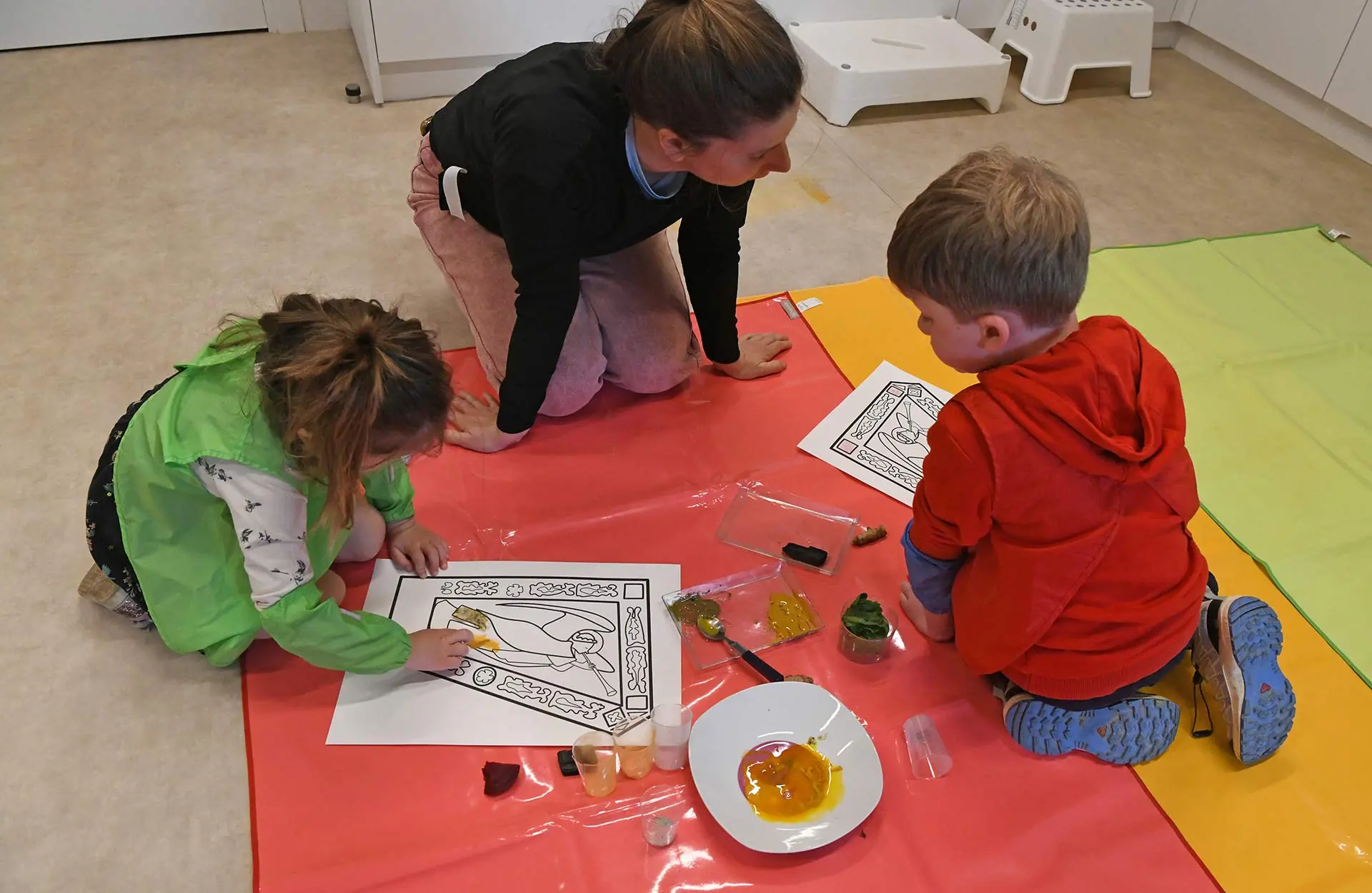 Visite-atelier 2-4 ans I Les couleurs du Moyen Âge_Chambéry