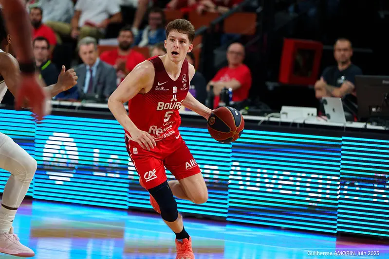 JL Bourg VS Paris Basketball© Guilherme Amorin