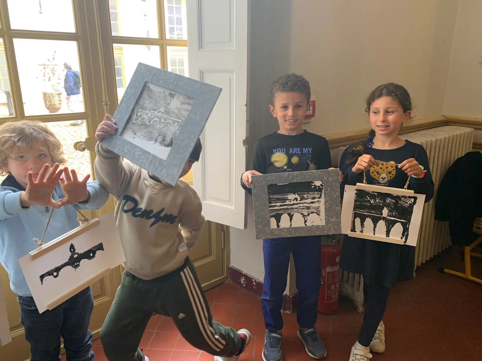 PALAIS DU ROURE – VISITES-ATELIERS EN FAMILLE DU MERCREDI Surprenantes gravures