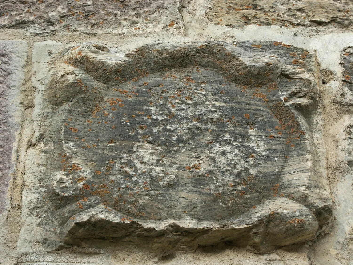 Blason royal martelé