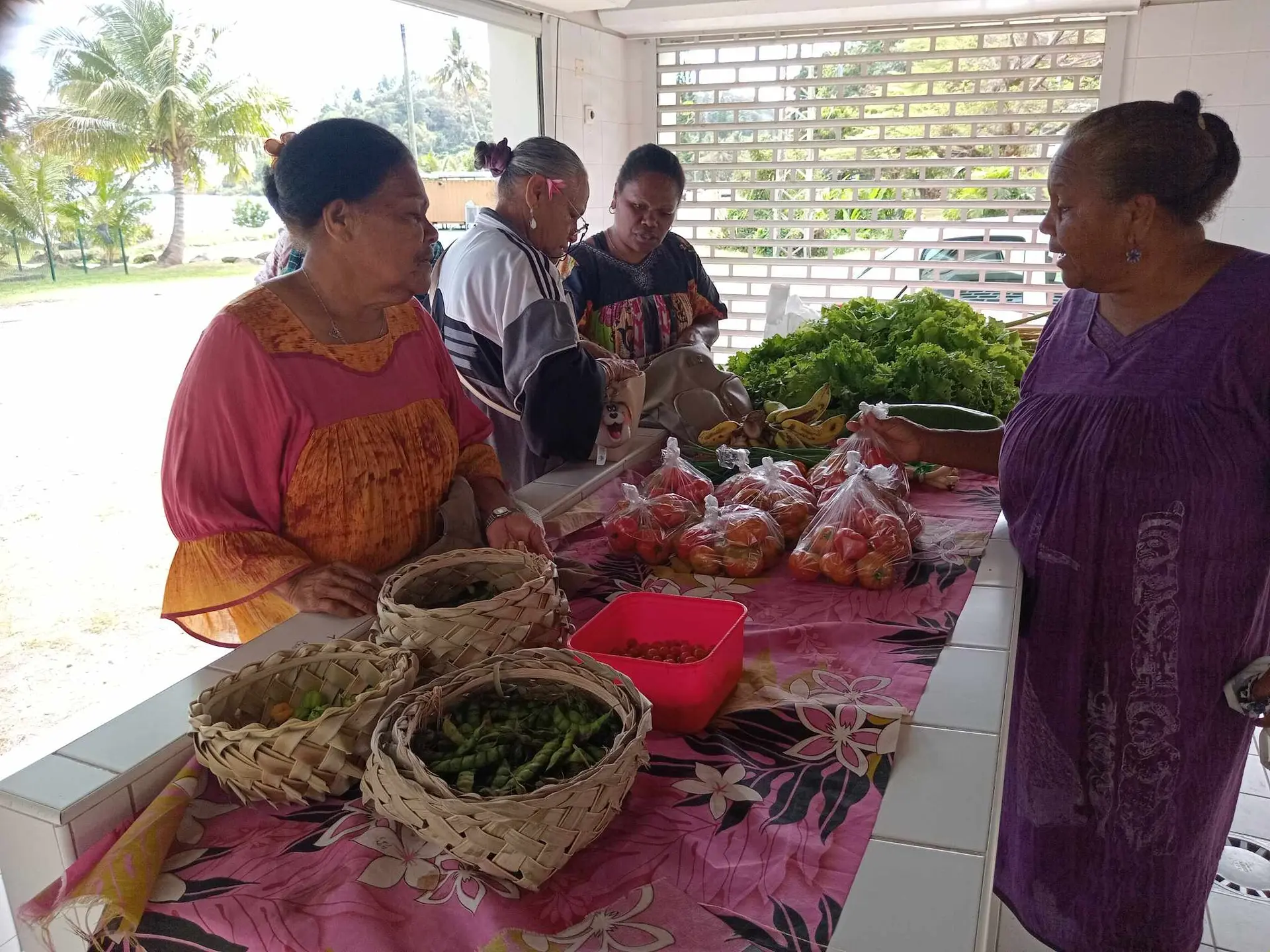Marché mamans de Touho