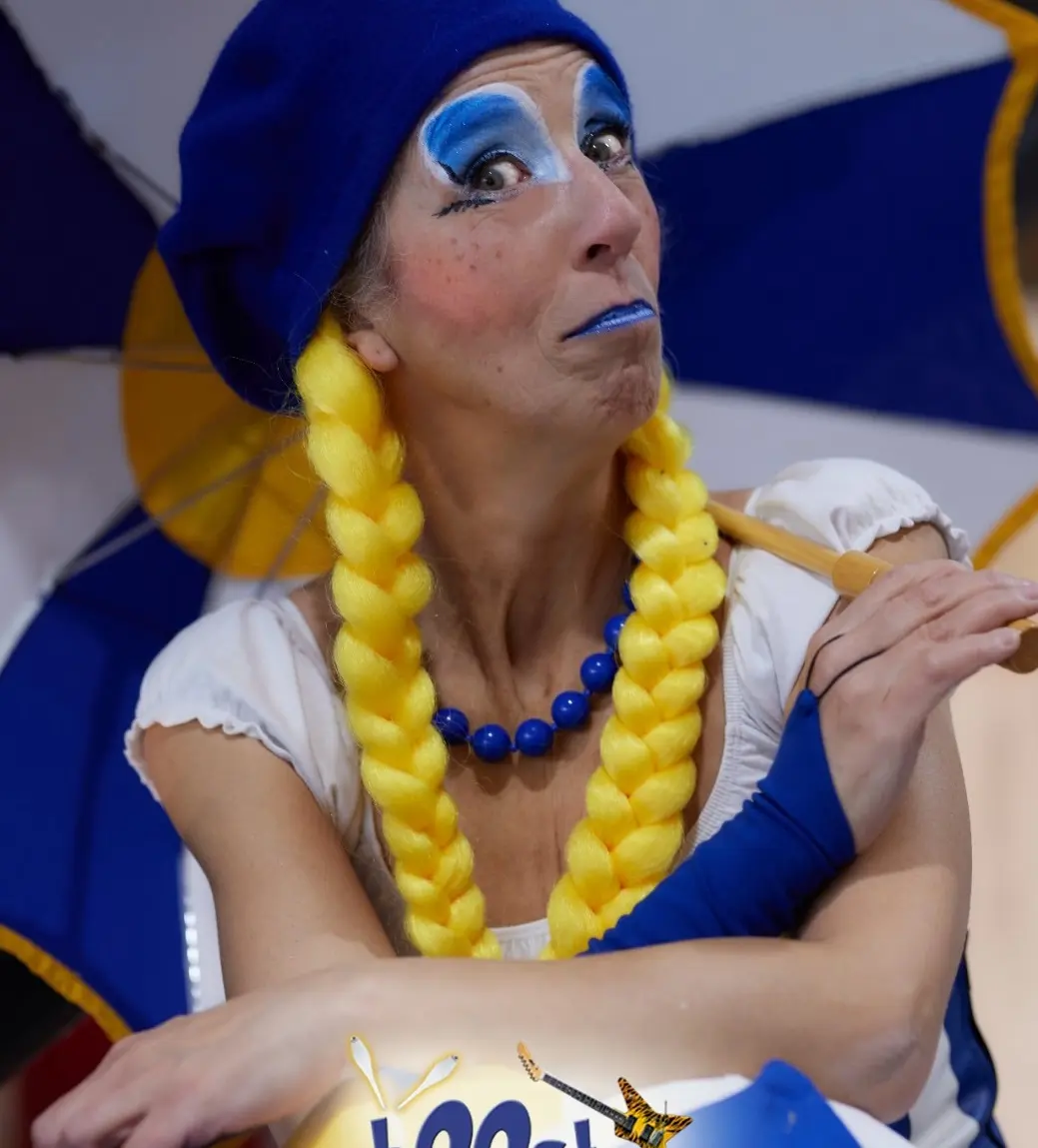 Cirque Ô musée avec la compagnie Moriquendï