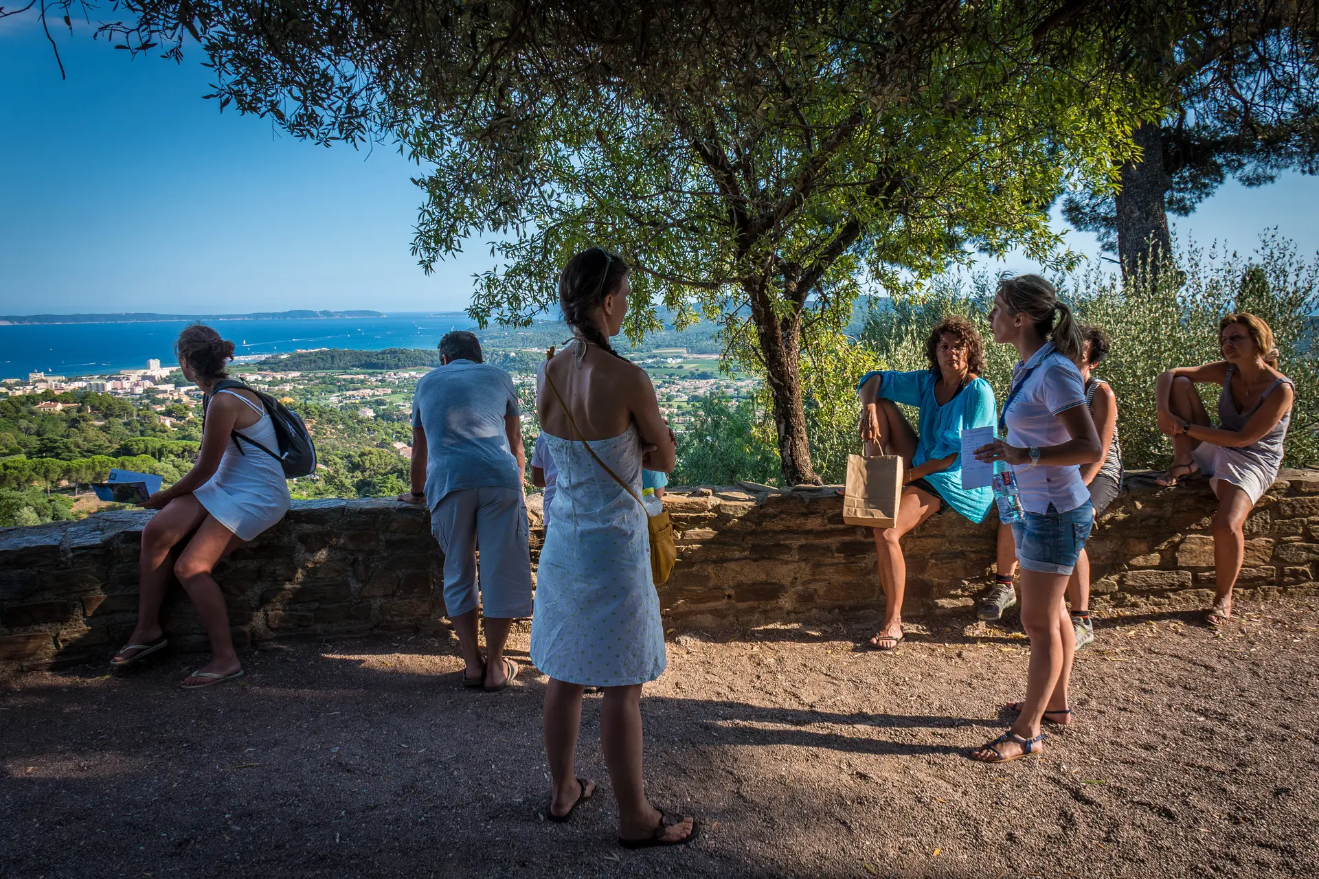 Esplanade du Château des Seigneurs de Fos