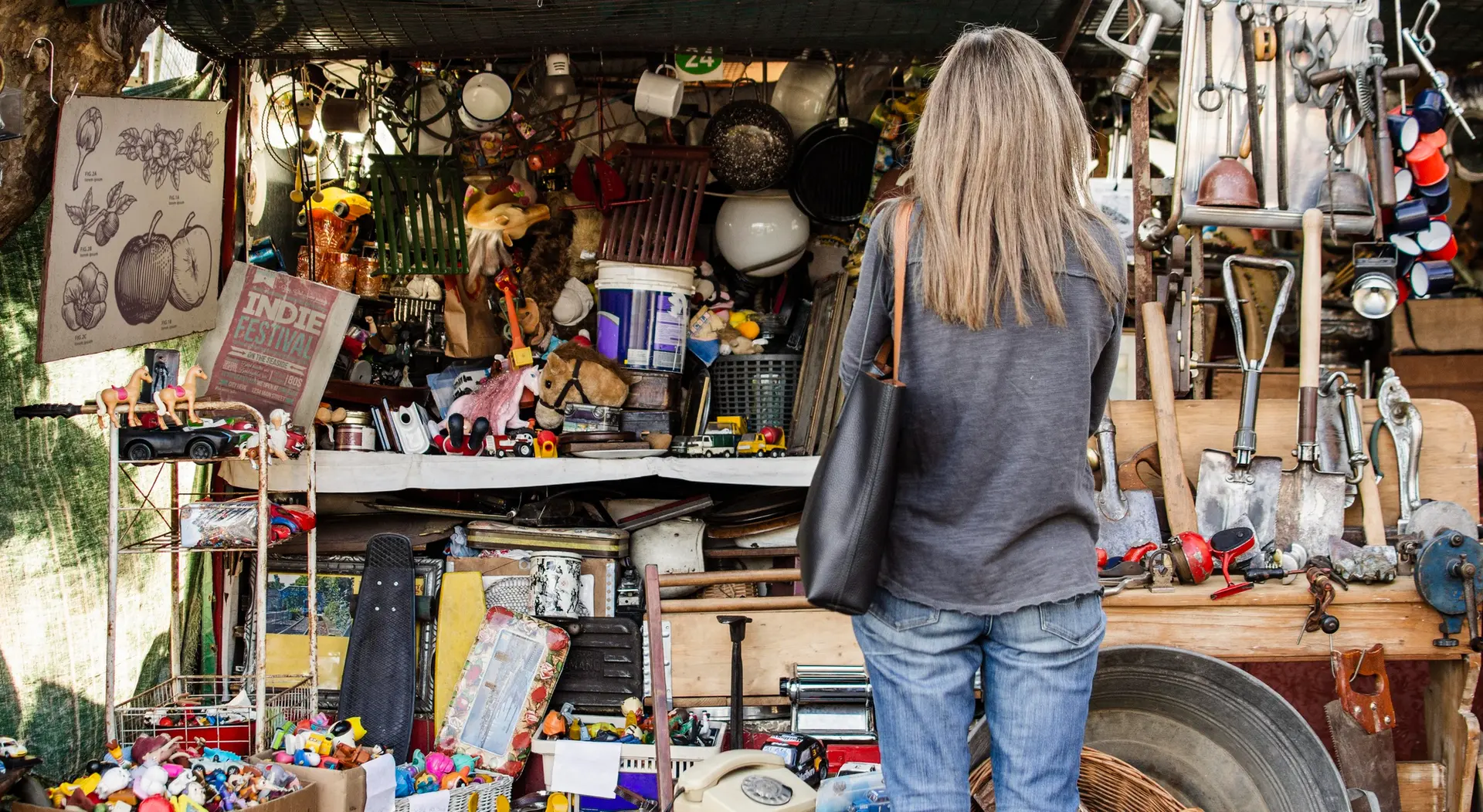 Vide grenier au lac de Morêtel de Mailles_Crêts en Belledonne