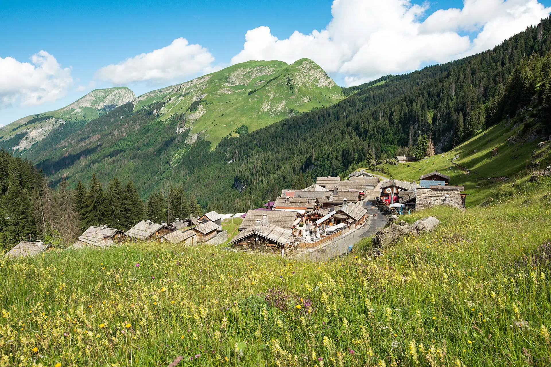 Le village des Lindarets