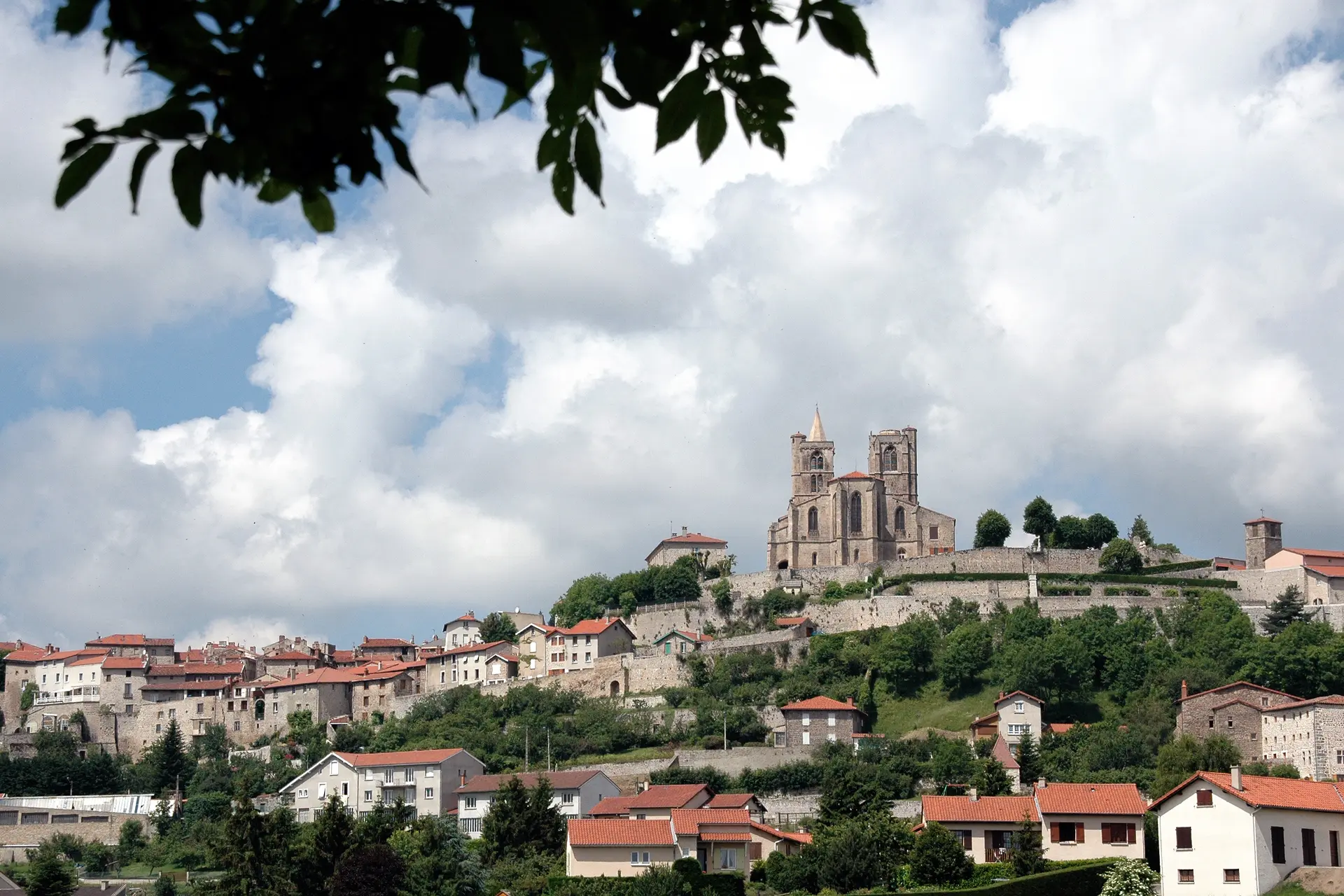 Saint-Bonnet le Château 42380