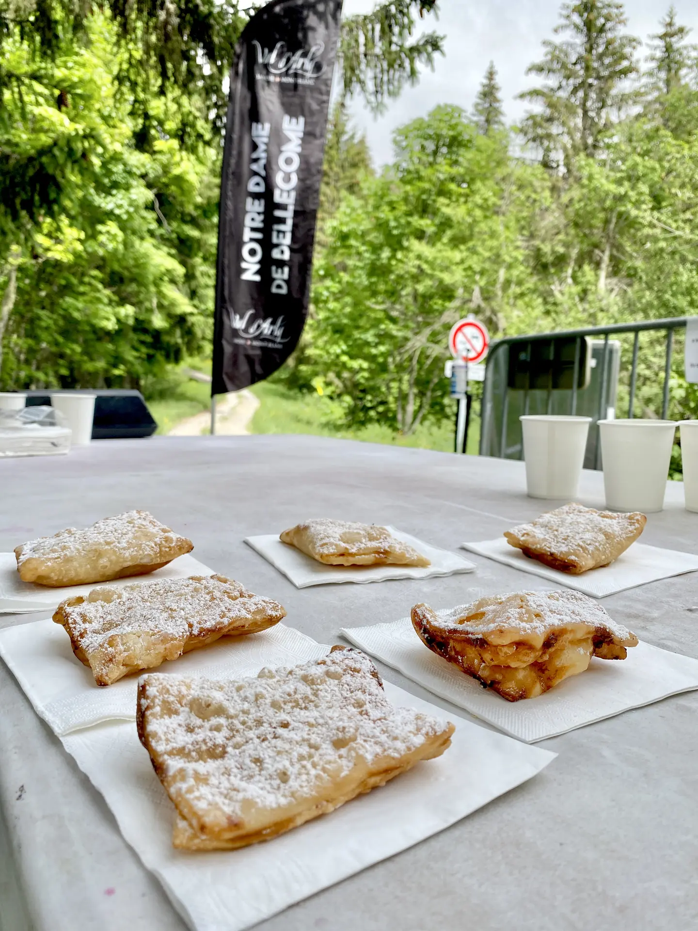 VA e-Bike Tour 2022 - Rando VTTAE CVC Goûter gourmand face au Mont-Blanc
