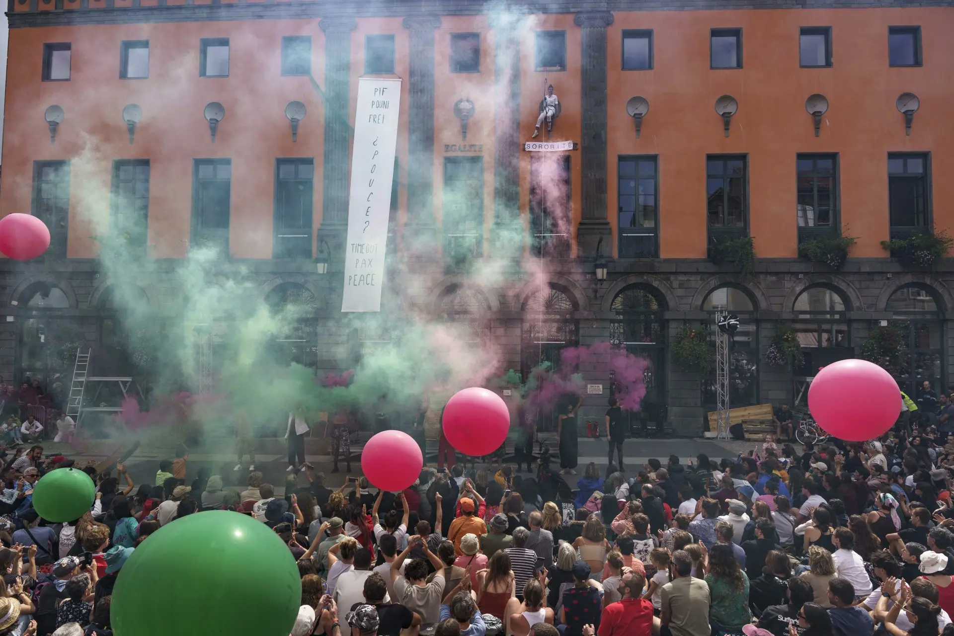 Spectacle dans les rues