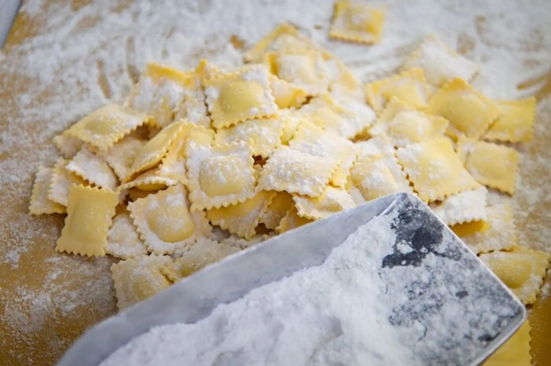 Atelier de fabrication de raviolis au citron de Menton