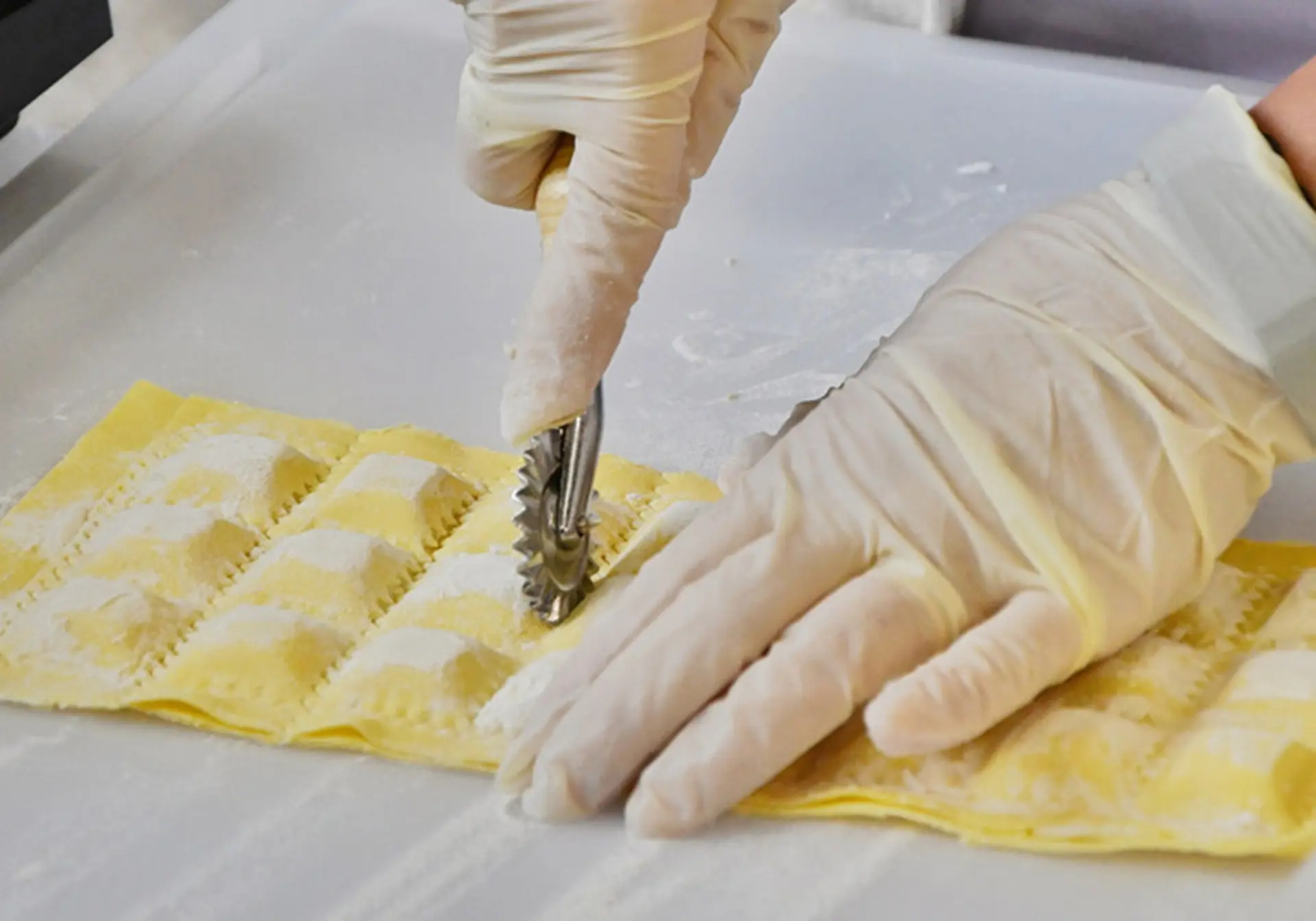Atelier de fabrication de raviolis au citron de Menton