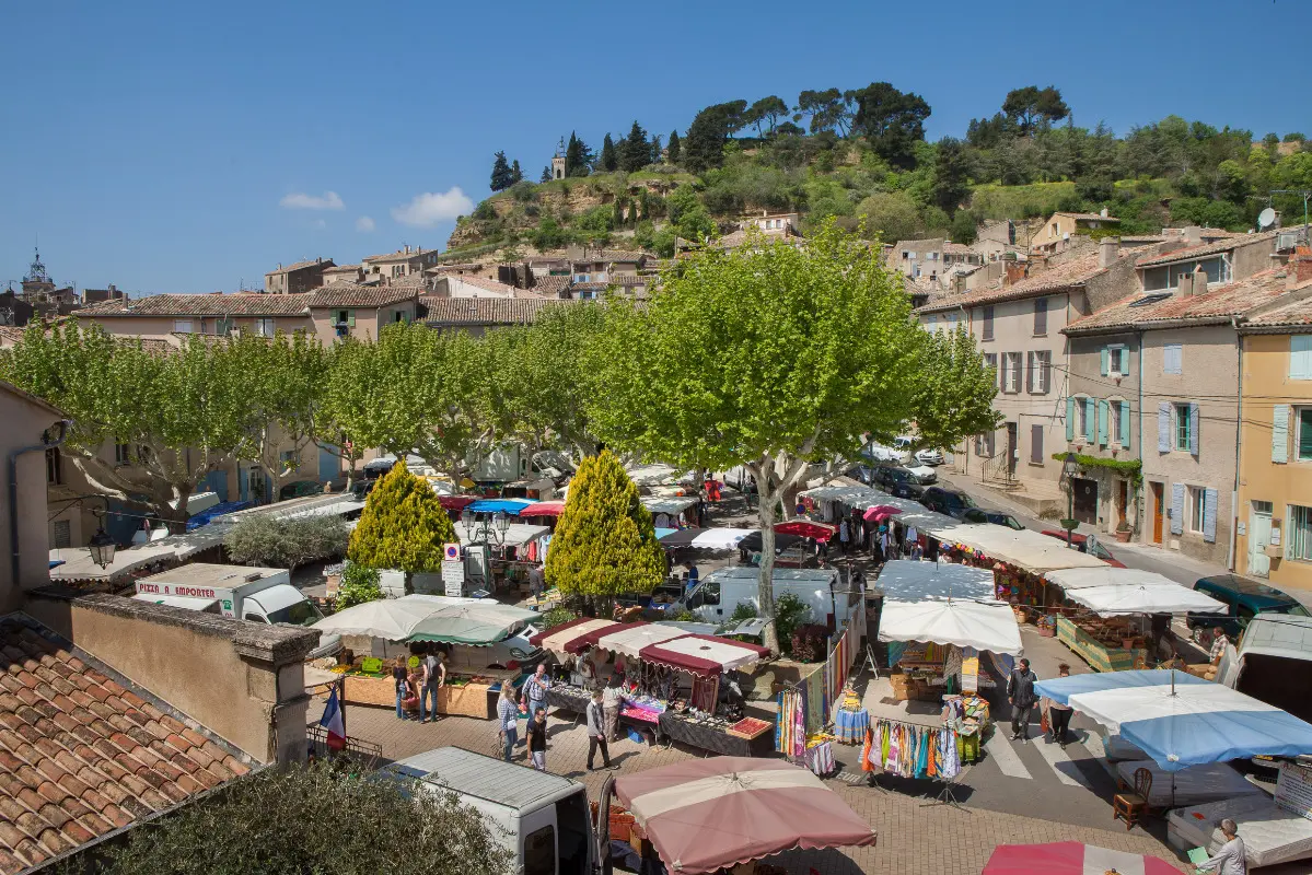 marché de Cadenet le lundi