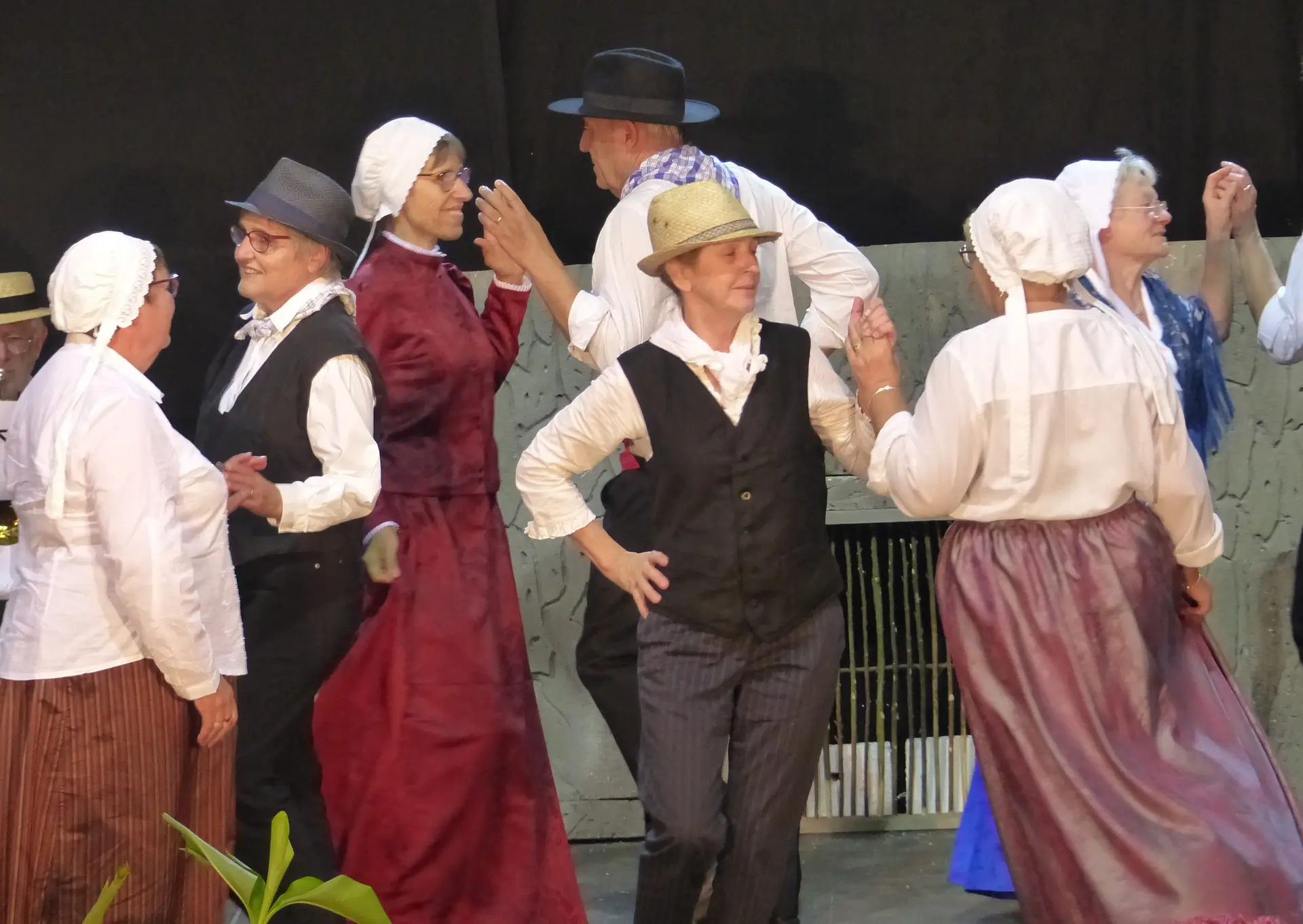 Danses traditionnelles rétaises
