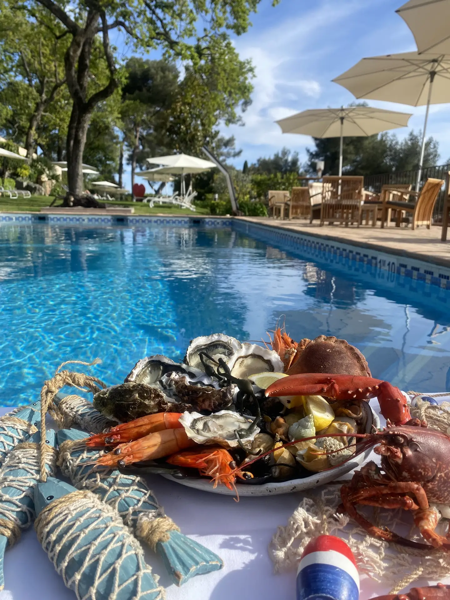 Soirée buffet de la mer & live musique à la Table du Cantemerle à Vence