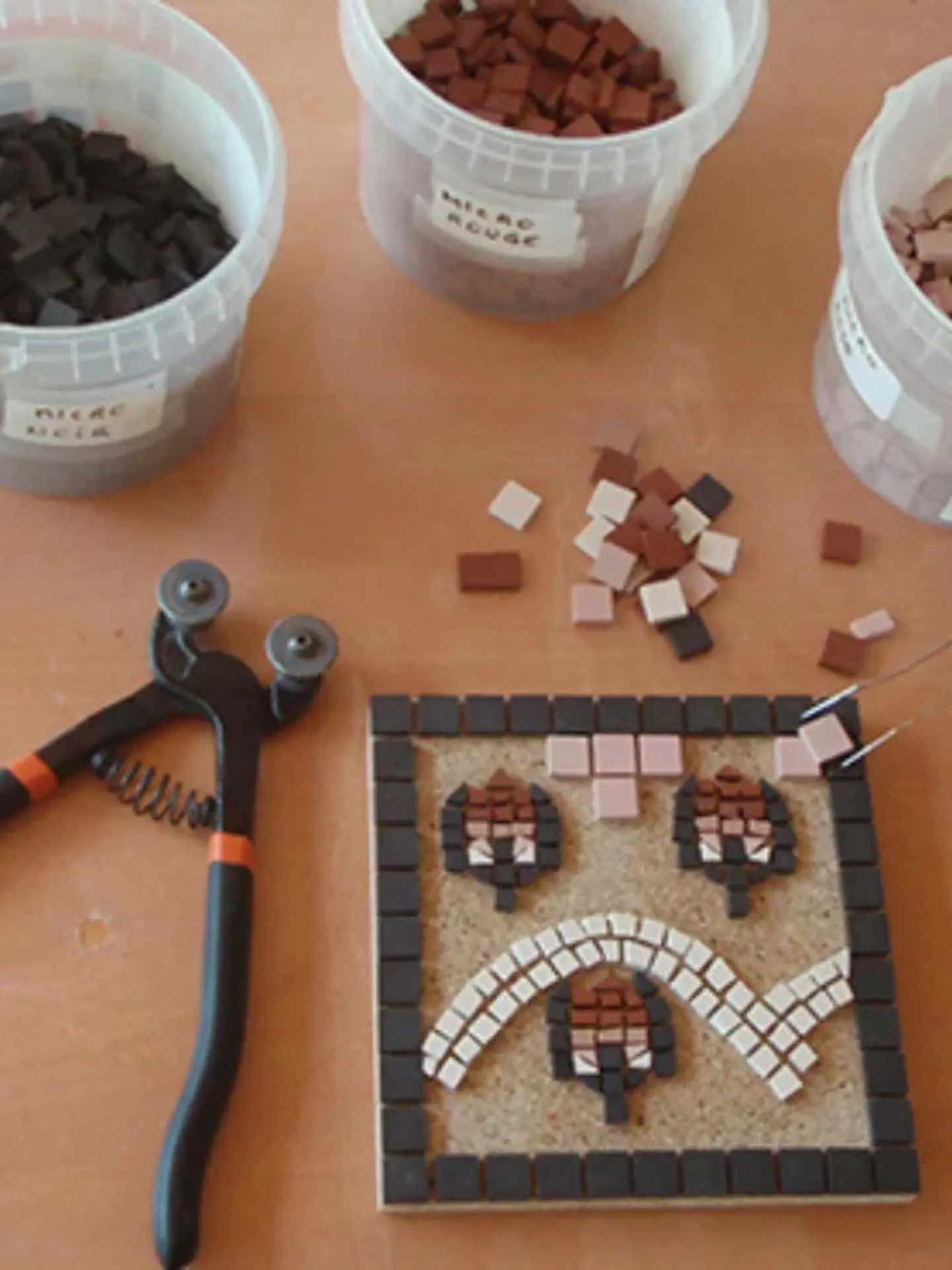 Atelier mosaïque adulte - Site archéologique Glanum_Saint-Rémy-de-Provence