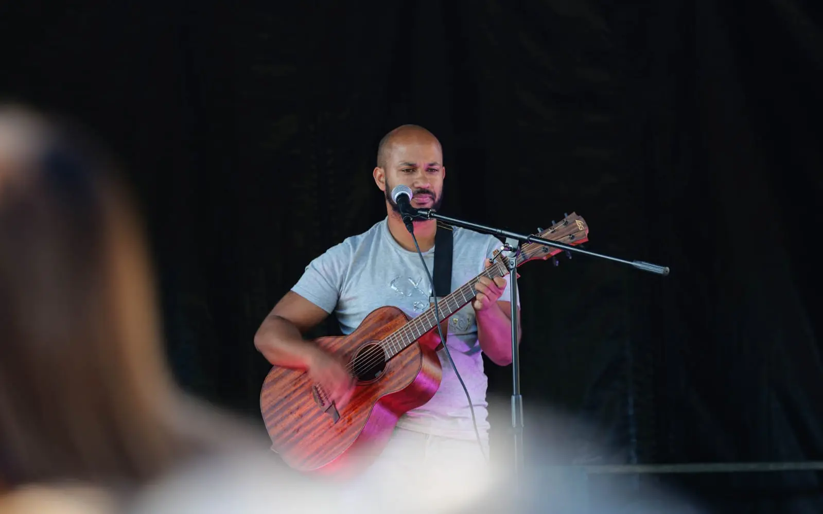 Concert Bald and the full hair_Ancelle