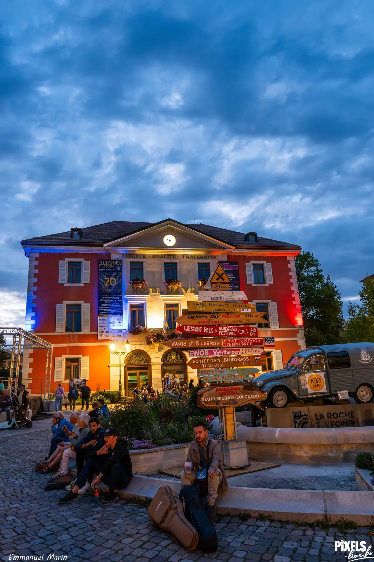 Ambiance Bluegrass by night