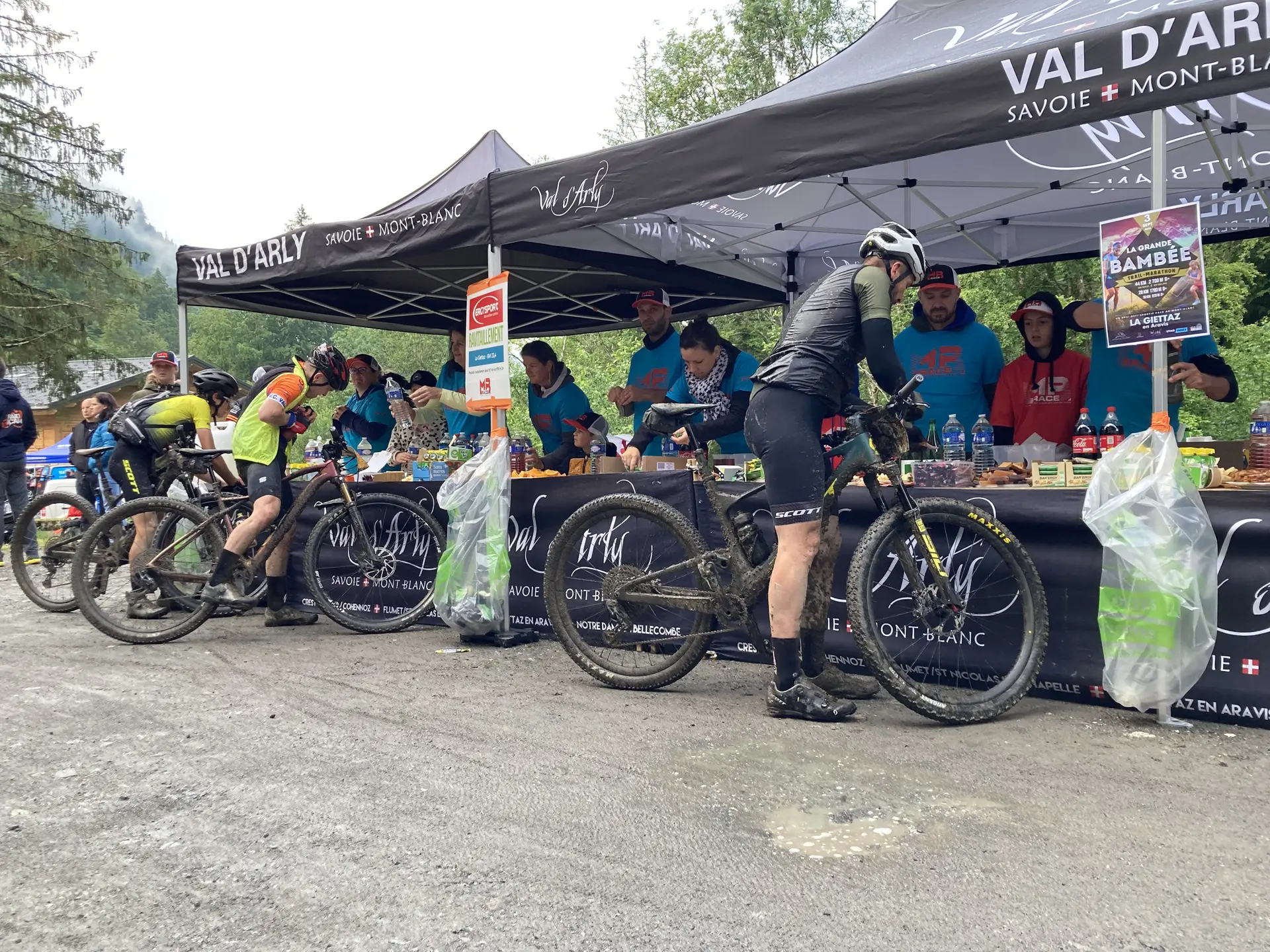 Ravitaillement MB Race