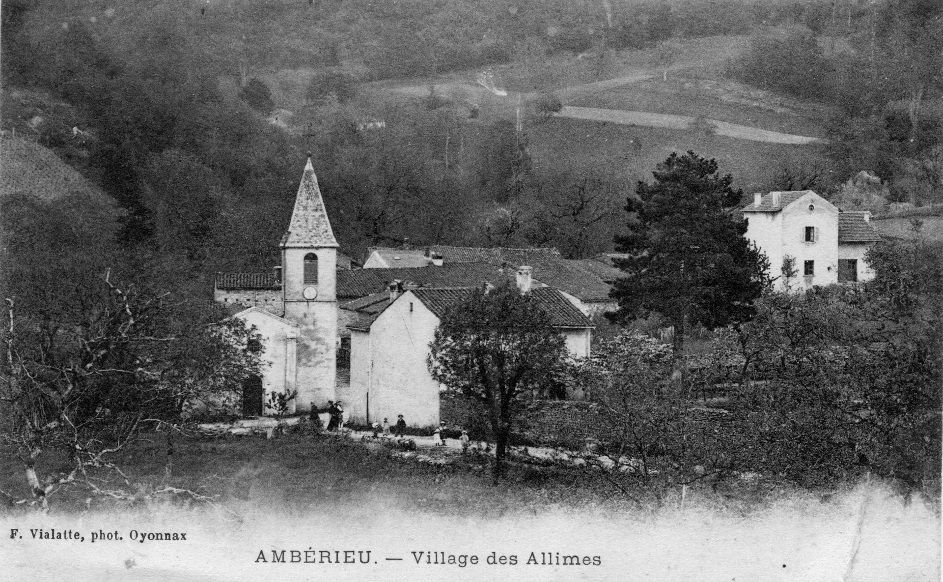 Carte postale ancienne_F. Vialatte phot. Oyonnax
