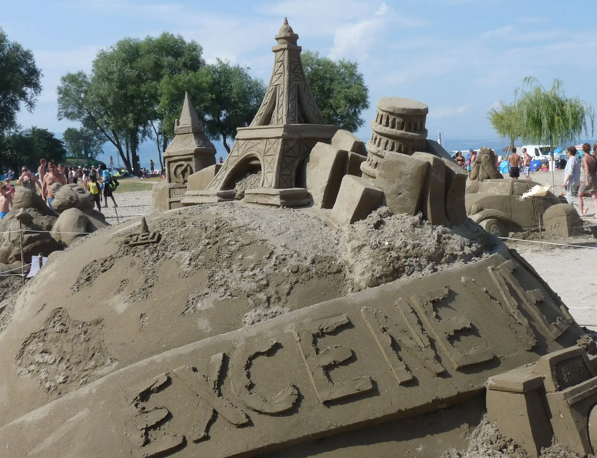 Sculpture géante de sable