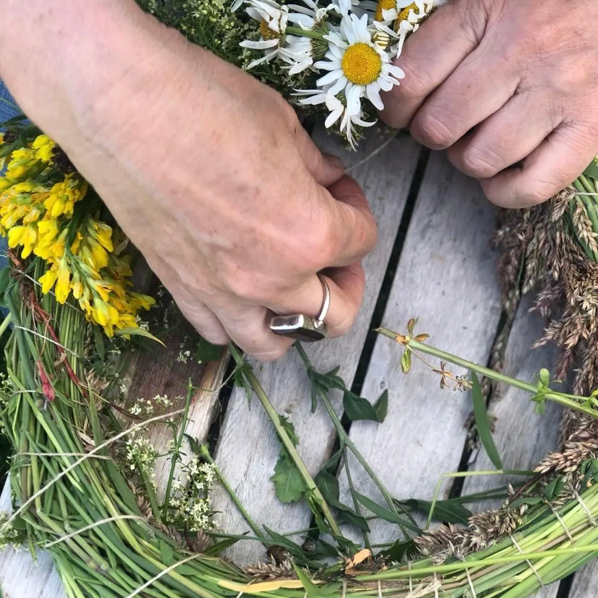 Atelier de composition de couronnes de saison_Allevard