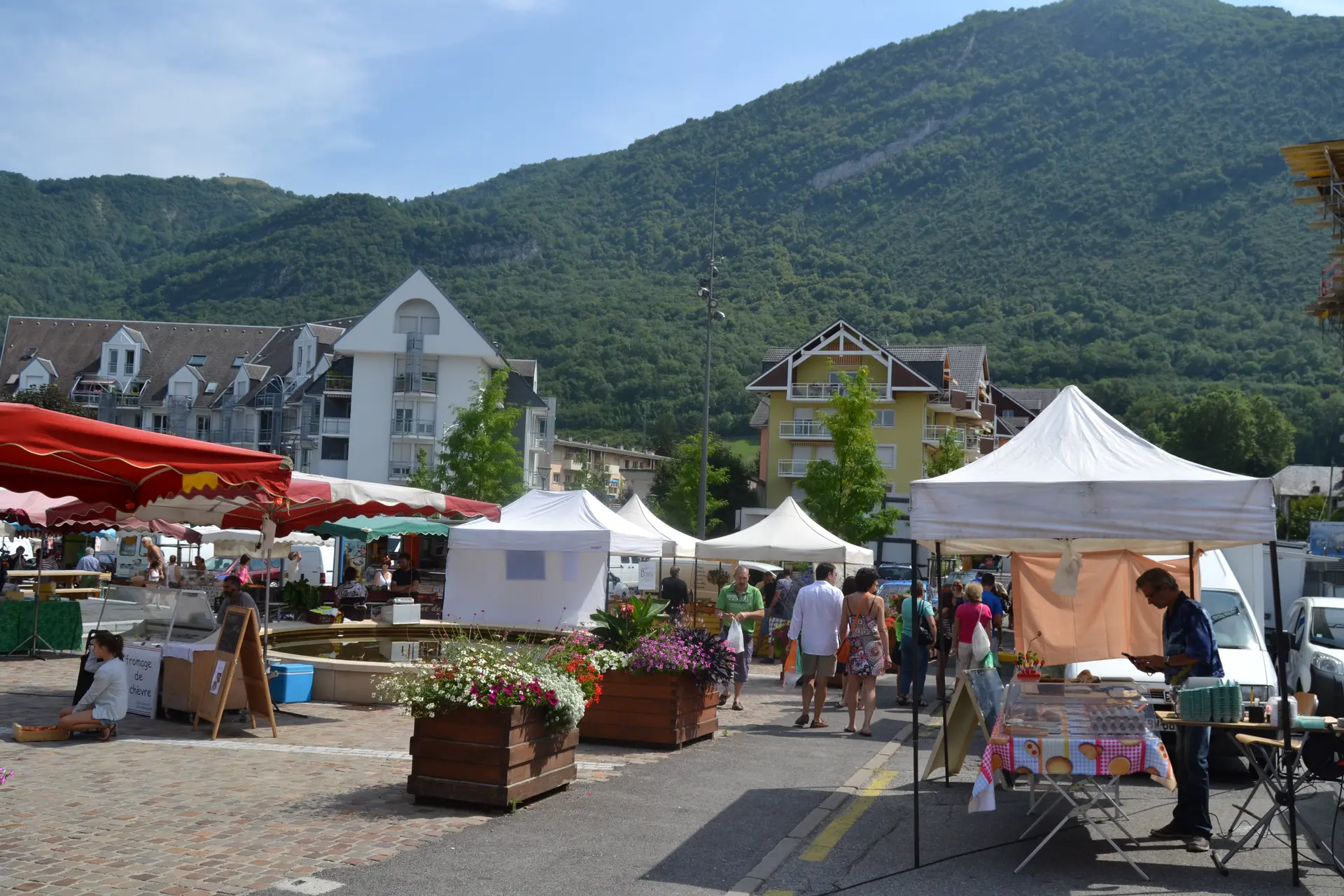 Marché de Challes-les-Eaux