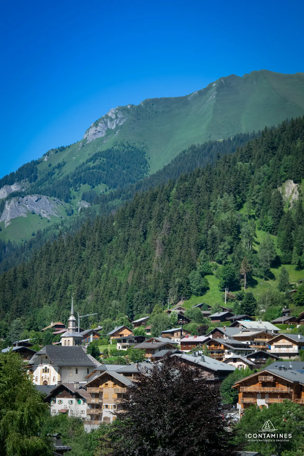 Village des Contamines Montjoie en été