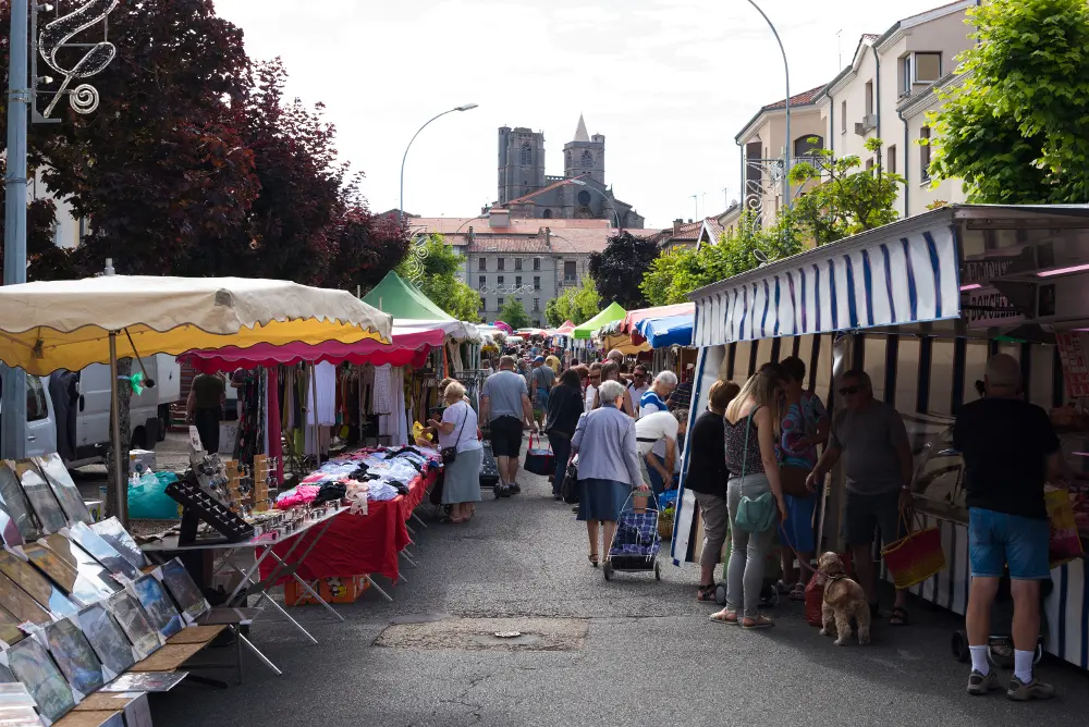 Marché de Saint-Bonnet le Château