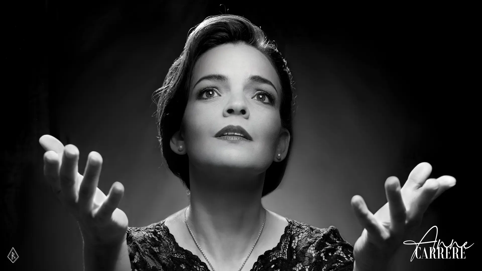 Les musicales dans les vignes - Hommage à Piaf et Aznavour par Anne Carrère au Château la Gordonne