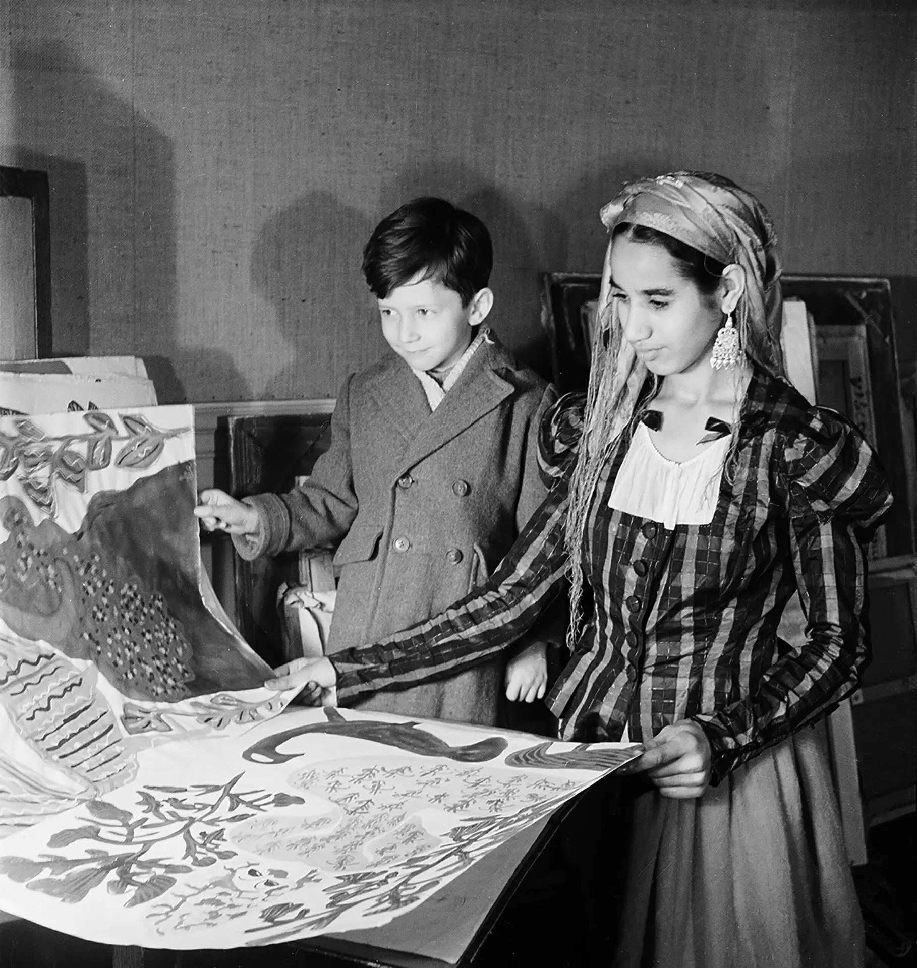 Bernard Maeght et Baya, photographiés par André Ostier en 1947 © André Ostier / Association des Amis d’André Ostier