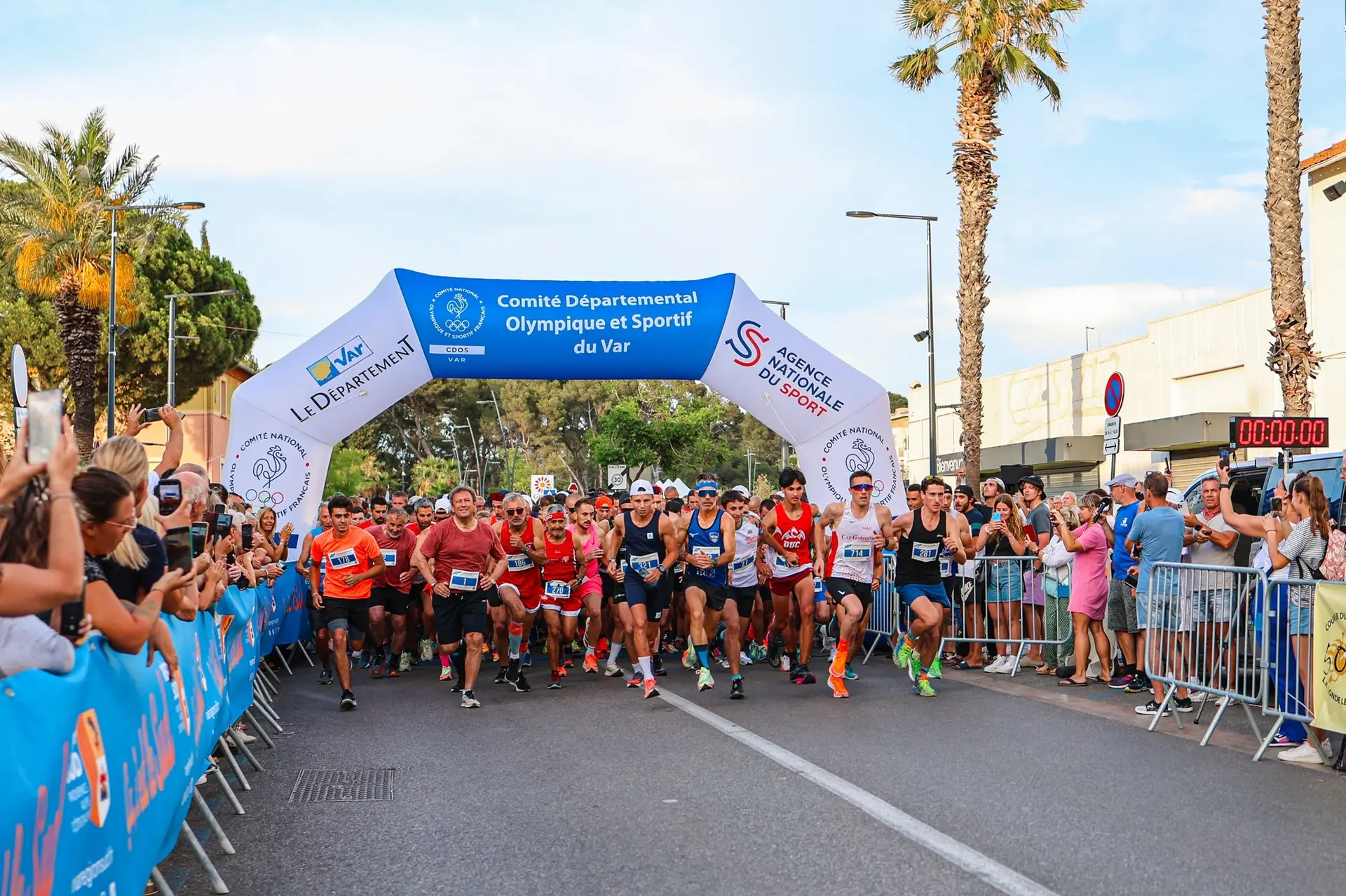 Les courses en Méditerranée Porte des Maures