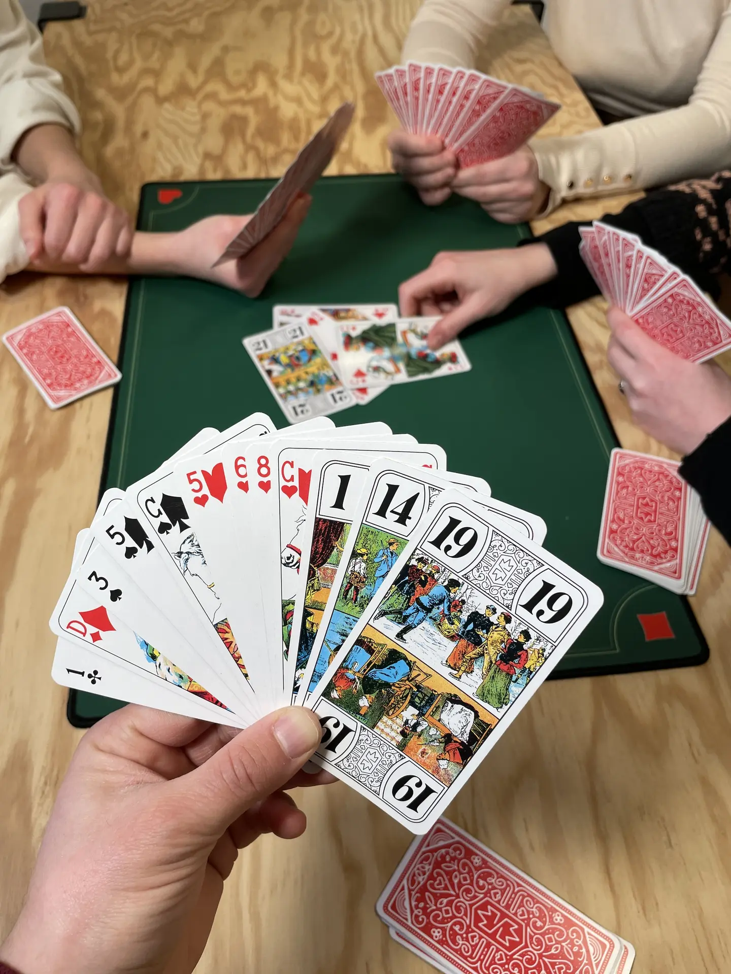 Soirée Tarot et coinche