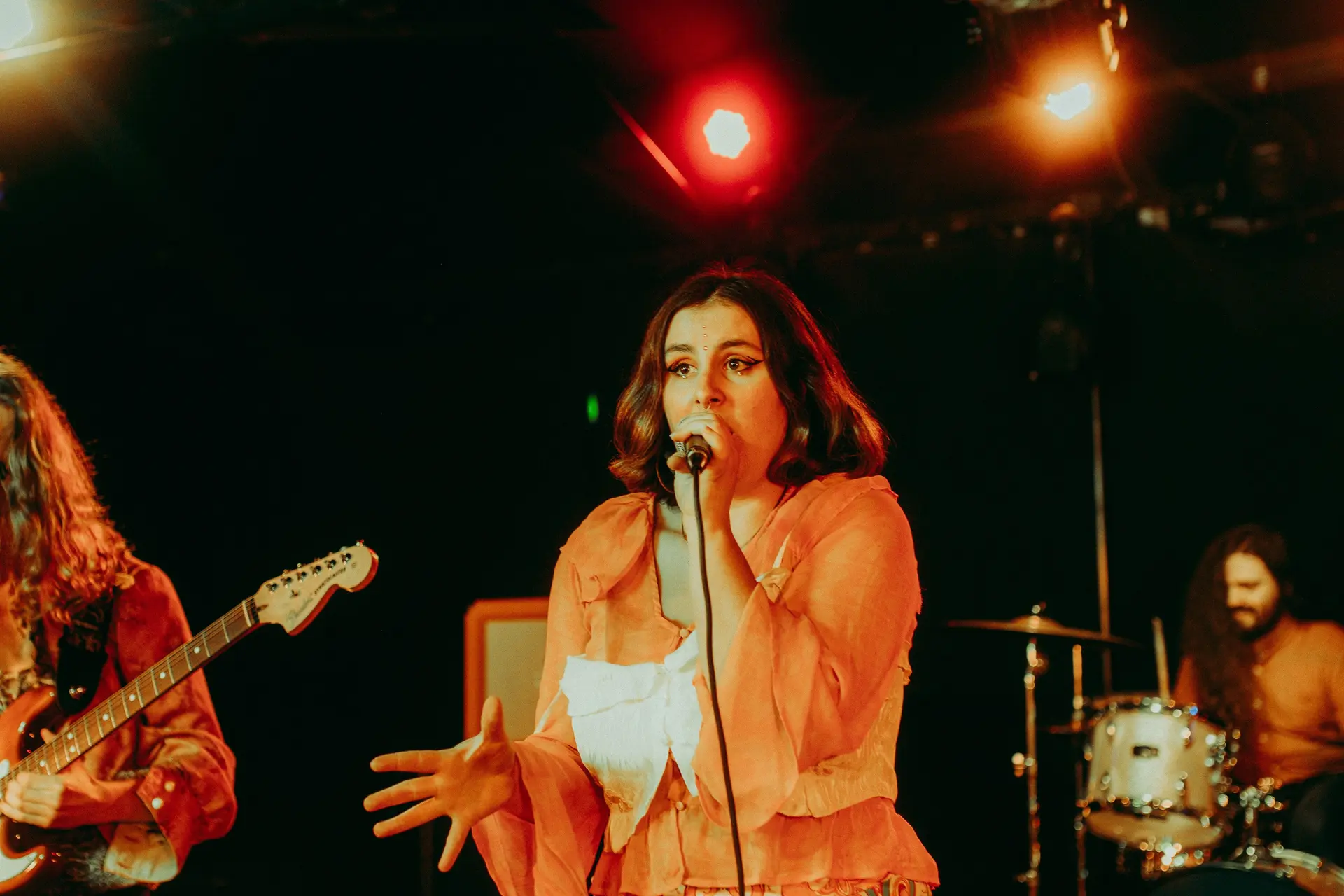 3 musiciens et une chanteuse formant le groupe Naicktarines