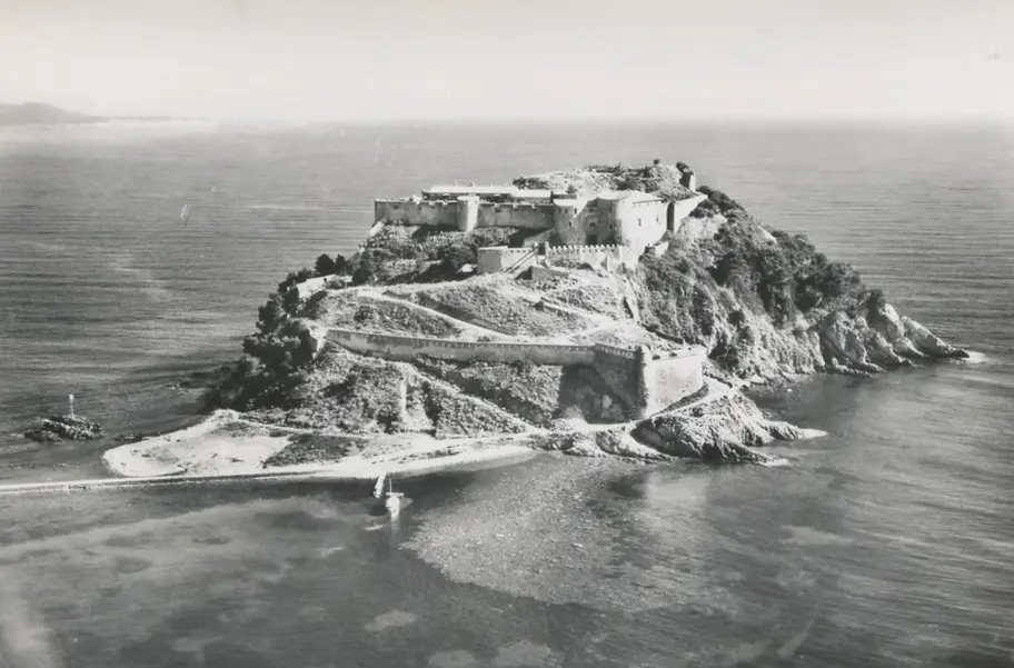 Le Fort de Brégançon - © OT Bormes les Mimosas