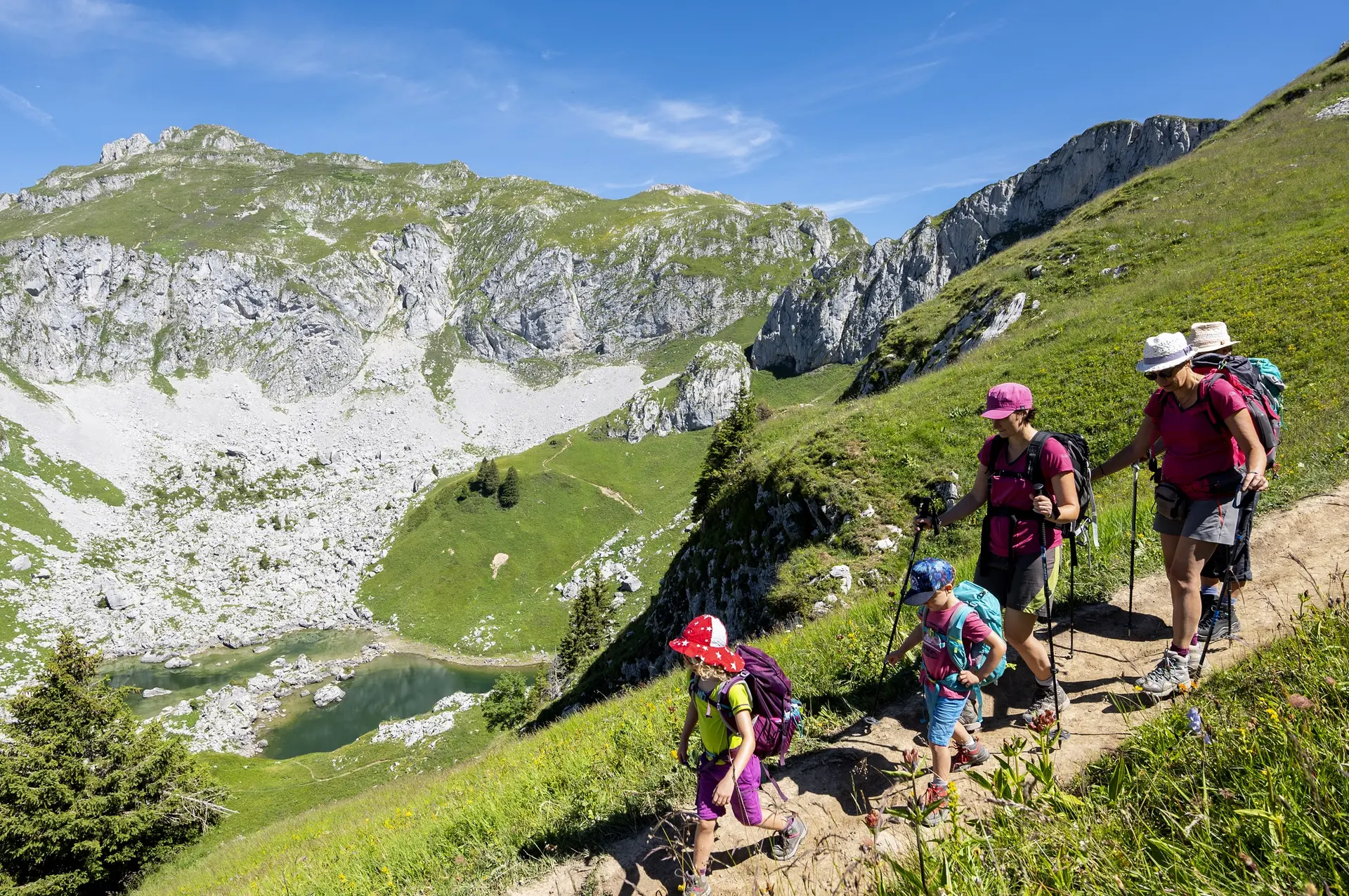On the heights of Lake Darbon