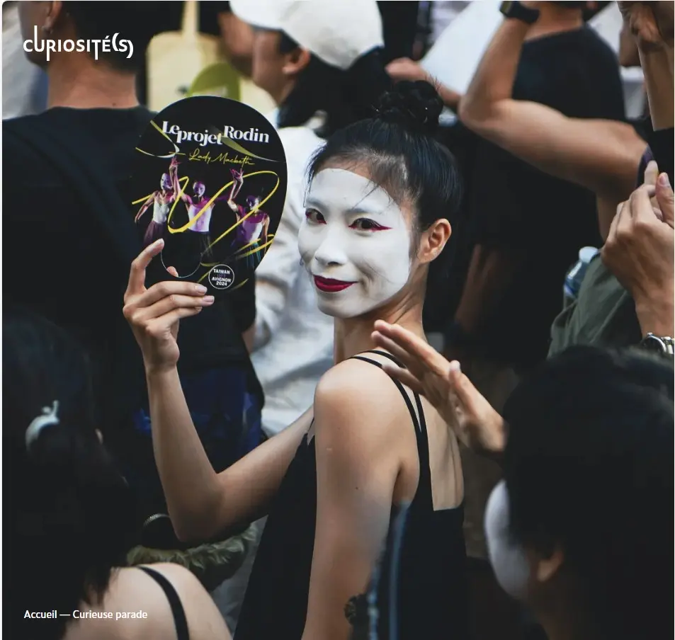 Curieuse parade_Avignon