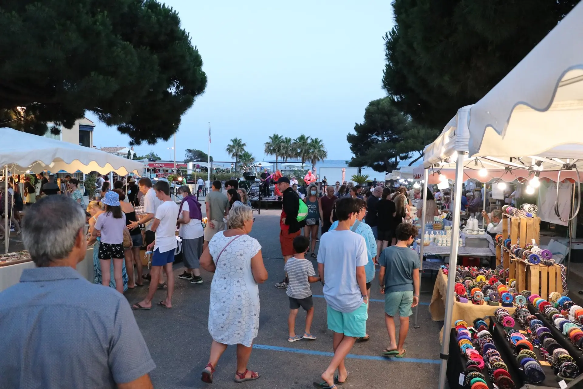 Marché nocturne