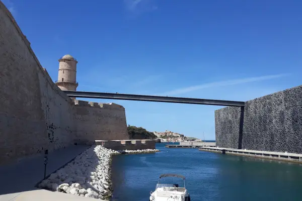 Randonnée/jeu de pistes autour du Panier