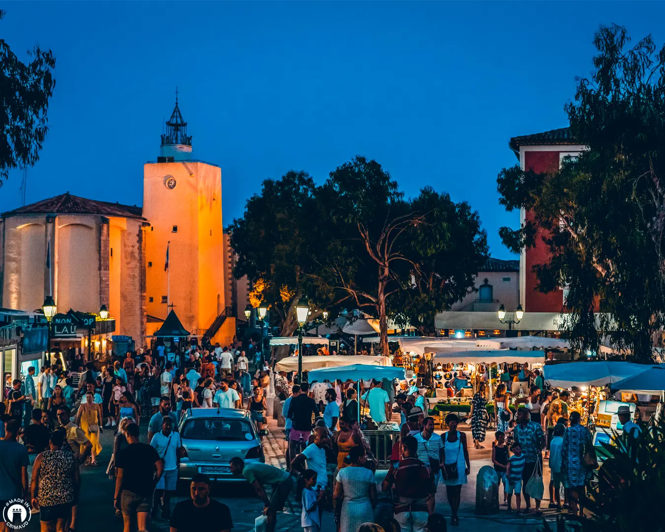 Marché nocturne Port Grimaud
