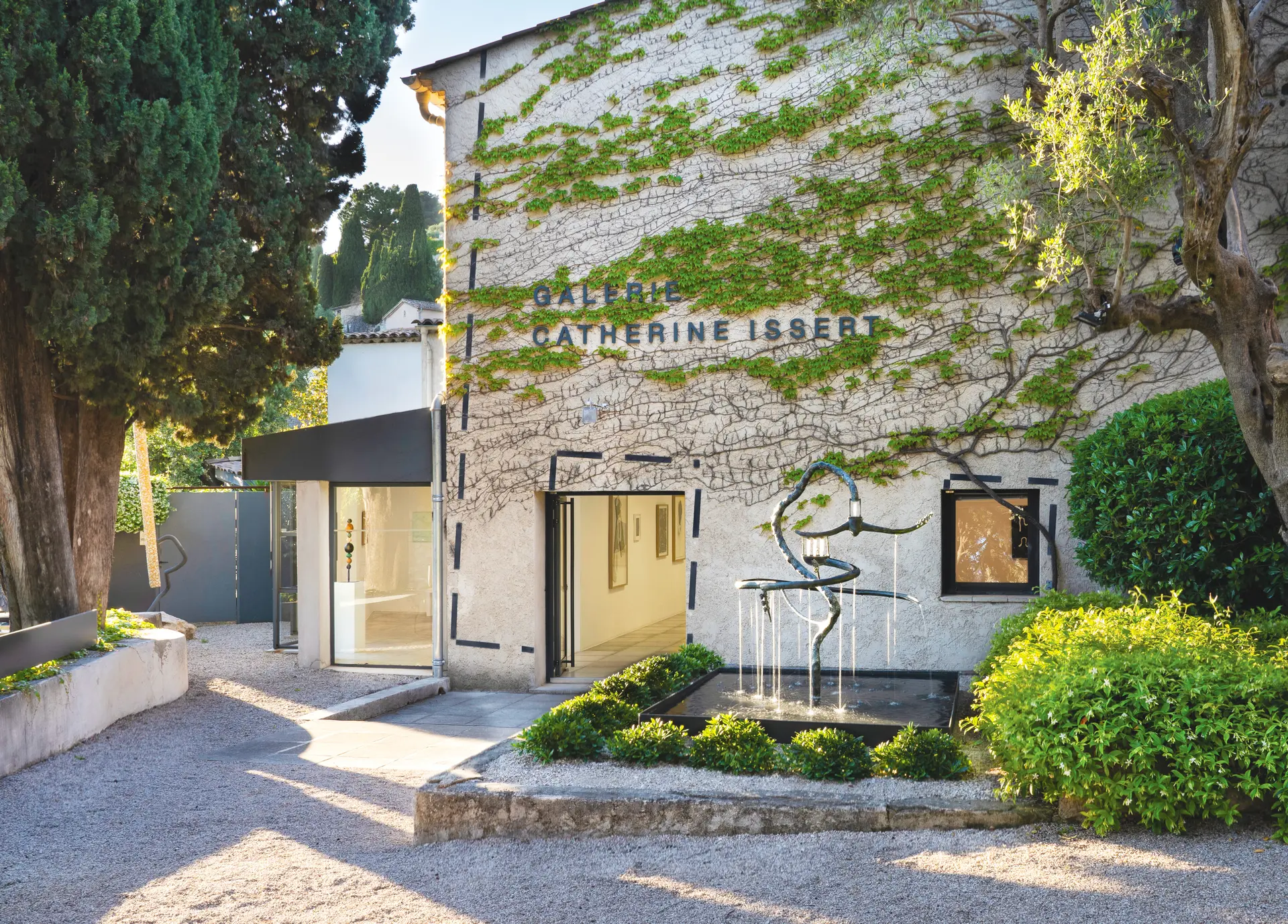 Exposition Shelters de Mathieu Schmitt_Saint-Paul-de-Vence