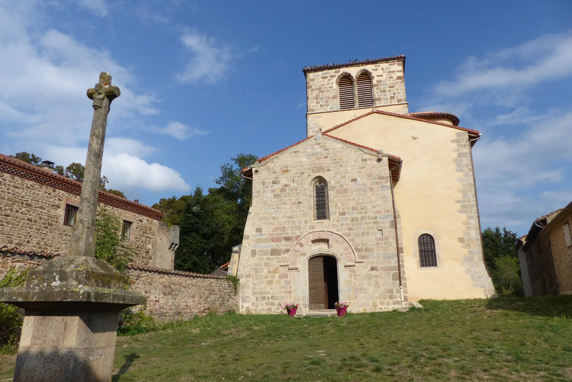 église de Chaméane Le Vernet-Chaméane