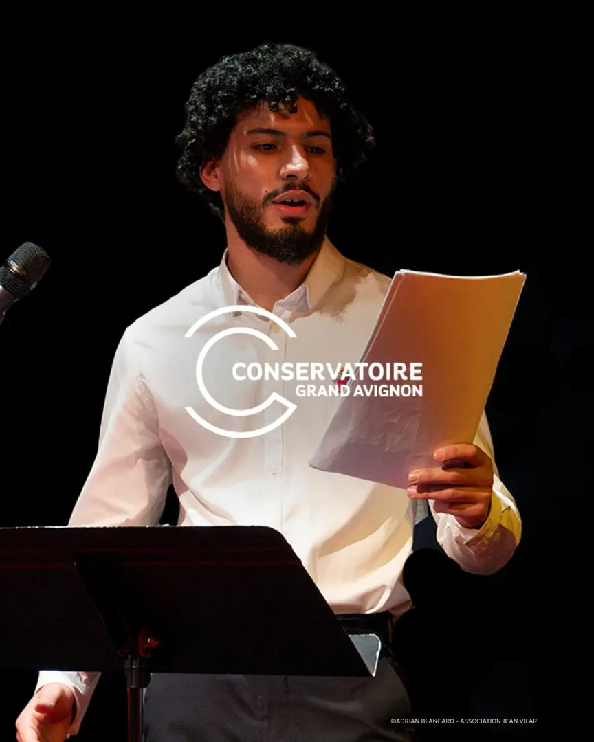 Lectures de textes contemporains par l'Atelier théâtre adultes_Avignon