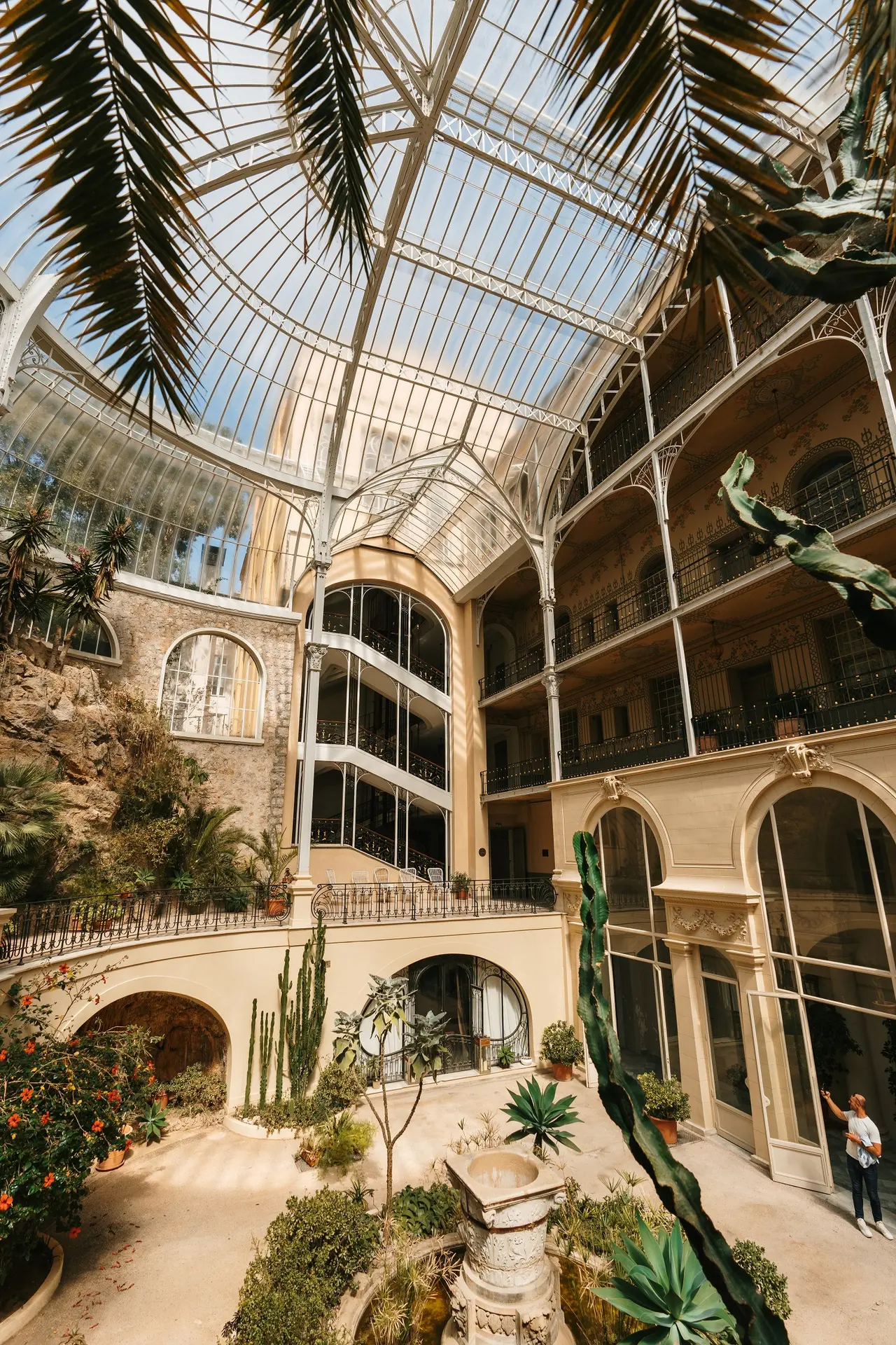 Riviera Palace