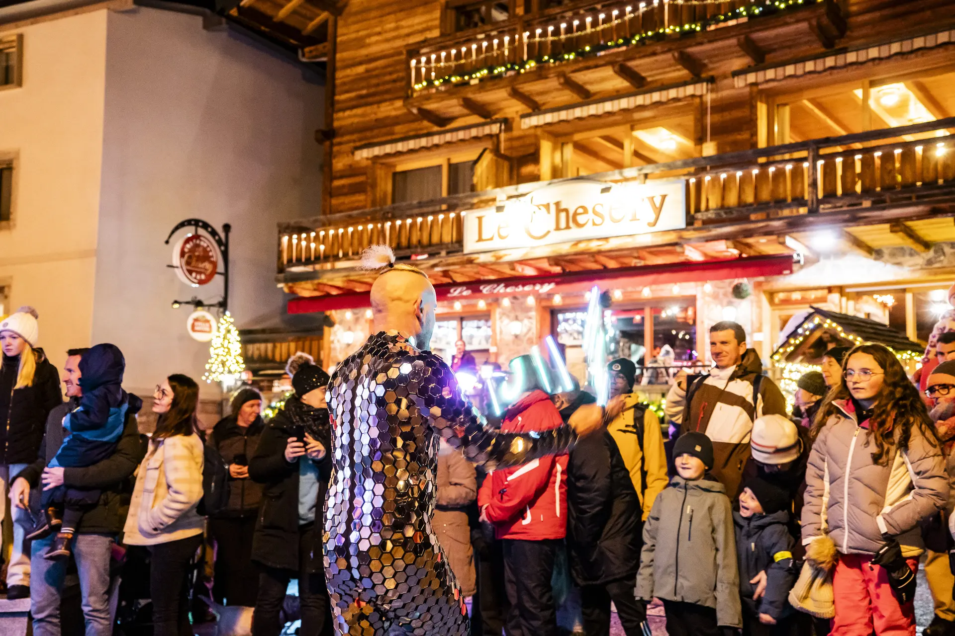Parade fantastique et lumineuse_Châtel