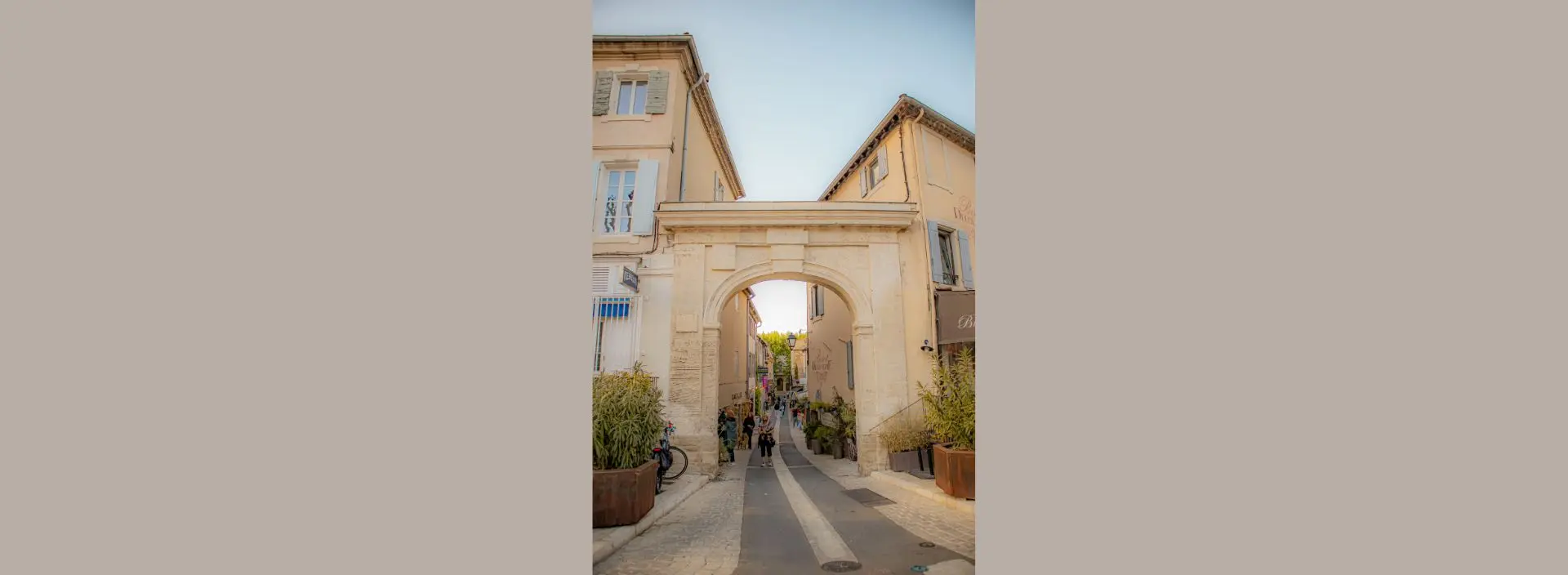 Saint-Paul Gate, Mélanie Quesada