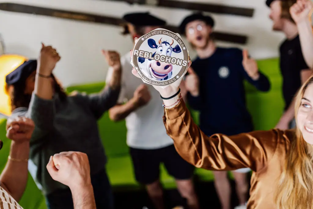 Qui veut gagner des Reblochons ?_Les Gets