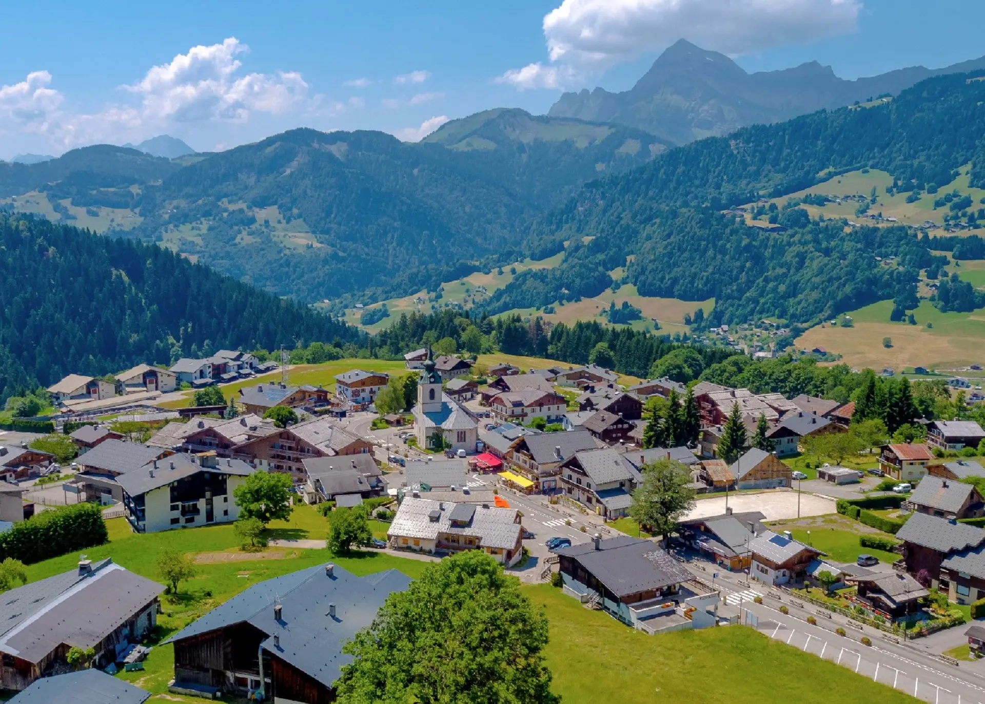 Notre Dame de Bellecombe village