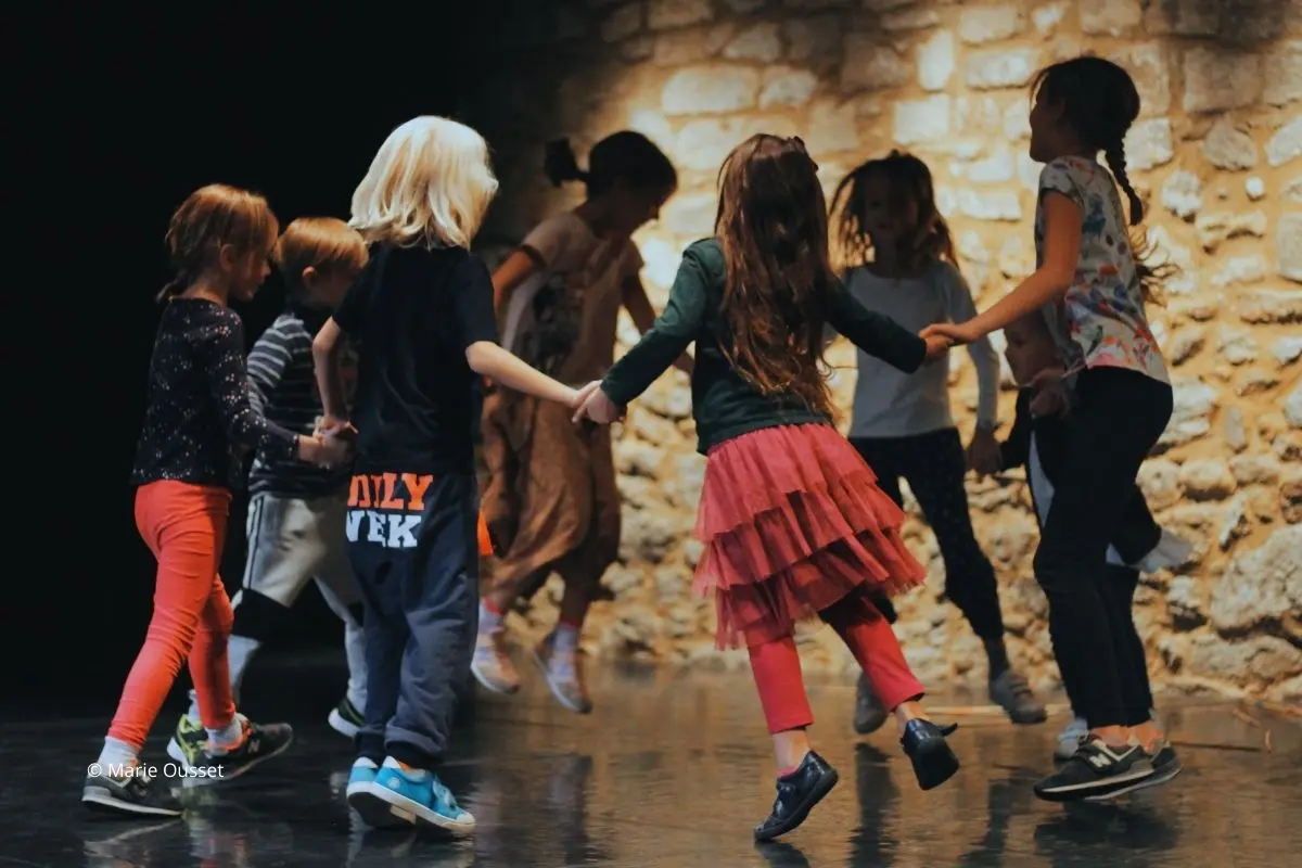 Vacances des Bambini - Danse et arts plastiques_Avignon