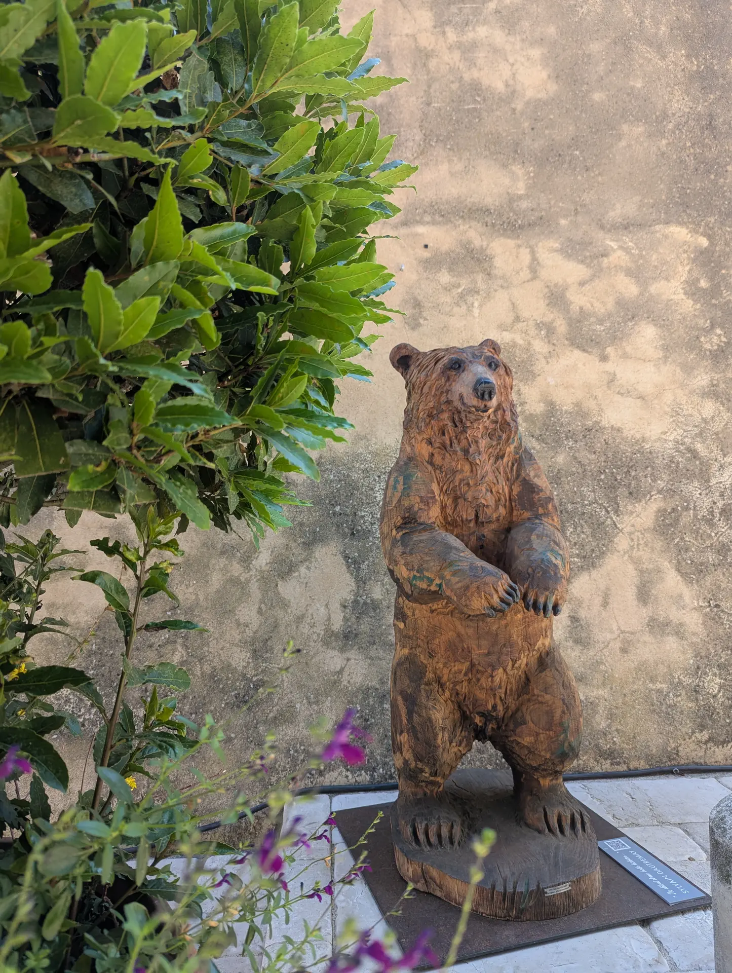 Le début d’une belle histoire... - sculpture à la tronçonneuse - cédre